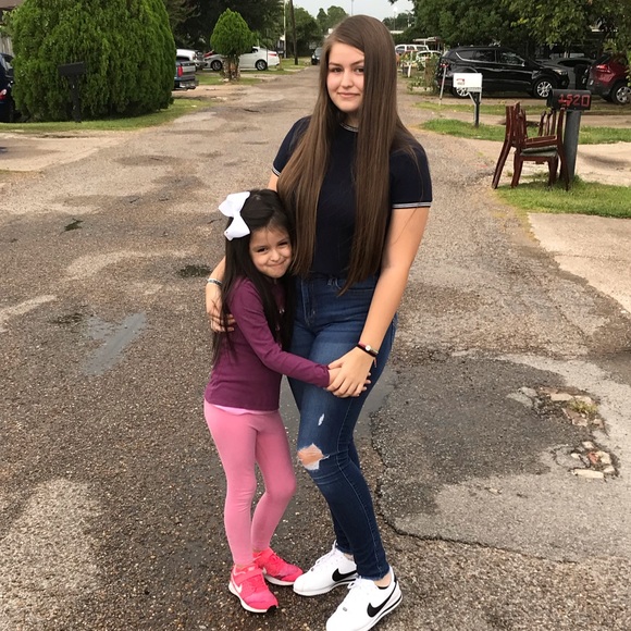 Meet your Posher, Maria - Picture 1 of 1